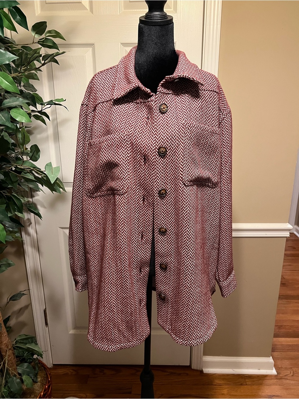 NWT Maurice’s Woven Herringbone Button-Up Jacket - Burgandy & White